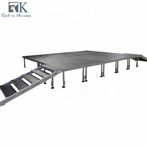 Escenario Portátil Ajustable de Alta Resistencia con Marco de Aluminio para Eventos y Conciertos, Podio de 4x4 pies y 4x8 pies - Product Image 5