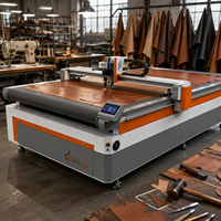 Machine de découpe CNC à couteau oscillant pour cuir et matériaux souples, utilisation dans l'industrie publicitaire