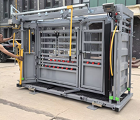 Goulotte de compression manuelle automatique robuste pour bétail avec balances Équipement agricole en acier et métal pour bétail
