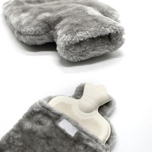 Bouteilles d'eau chaude en caoutchouc naturel, sac d'eau avec couvercle pour pieds plus chauds - Product Image 6