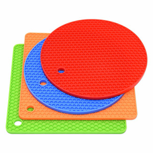 Mutfak sayacı güvenli silikon Trivet paspaslar sıcak Potholders seti kaymaz ısı direnci fırın eldiveni silikon tutacak - Product Image 2