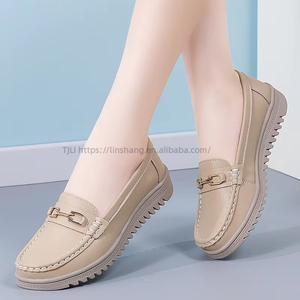 Autumn New Style Cowhide Leather Women's <b>Soft</b>-Soled With Non-Slip Cowhide Soles Slip-on Comfortable Mom <b>Shoes</b> - Product Image 4