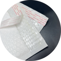 Enveloppes à bulles en PE écologiques personnalisées en usine, résistantes à l'eau, rembourrées, pour l'e-commerce, cosmétiques, rouges à lèvres, shampooings