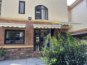 <span class=keywords><strong>Toldo</strong></span> de parasol retráctil eléctrico al mejor precio, cassette a prueba de viento, <span class=keywords><strong>ventana</strong></span> motorizada, <span class=keywords><strong>toldo</strong></span> para puerta, <span class=keywords><strong>toldo</strong></span> para exteriores - Product Image 6