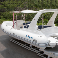 Liya chine 7.5 m pas cher en fiber de verre dériveur bateaux catamaran yacht à moteur