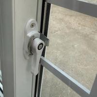 Fenêtre coulissante horizontale en PVC à faible entretien pour usage extérieur, n'a jamais besoin de peinture, simple à nettoyer et à oublier, idéale pour les hôtels