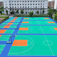 Revêtement de sol pour terrain de handball de couleur personnalisée, modules PP de couleur personnalisée pour les universités, les clubs de handball et les sites de marque