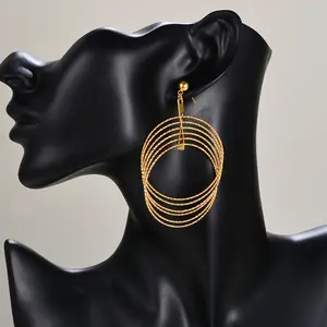 Minimalistische Ohrringe rund hochwertiges Design Sinn für Persönlichkeit vielseitig feminin Explosion Edelstahl-Ohrringe kreisförmig Mode