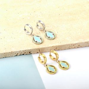 Pendientes de Acero Inoxidable con Baño de Oro de 18K y Cristales, Pendientes Hechos a Mano con Sublimación para Mujer - Product Image 3