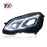 Adapté pour la modification du bloc optique de la Mercedes-Benz Classe E W212 2010-2015, mise à niveau des anciennes feux de croisement et de route par des nouveaux feux LED.