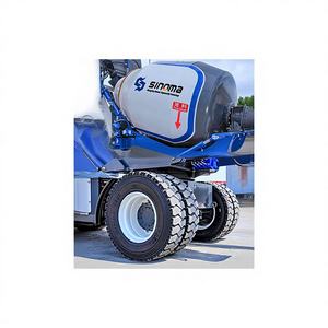 Camion malaxeur à béton autochargeur durable avec moteur à quatre roues motrices et moteur à haut moment de charge pour chantier de construction - Product Image 1