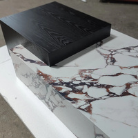 Table basse en pierre frittée Calacatta Viola, style moderne et luxueux, deux niveaux, couleur contrastée, meubles de salon