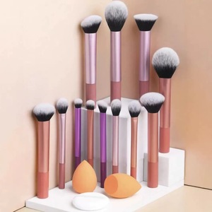 Ensemble de 15 pinceaux de maquillage de qualité supérieure, pinceaux professionnels pour fond de teint, poudre, <span class=keywords><strong>fard</strong></span> <span class=keywords><strong>à</strong></span> paupières, avec éponges douces et étui portable - Product Image 1