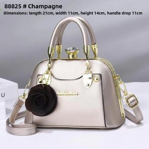 Sacs bandoulière en gros : Fabricant de sacs à <span class=keywords><strong>main</strong></span> tendance pour femmes avec pendentif fleur, vente chaude - Product Image 5