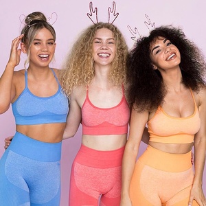 Heart Seamless Yoga Leggings and gym Bra fireside training set - Product Image 1