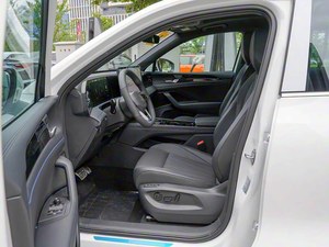 Auto SUV Usata Volkswagen Tiguan Molto Popolare a Basso Prezzo e Basso Chilometraggio dalla Cina - Product Image 6