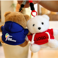 Porte-clés ours en peluche moelleux avec logo personnalisé OEM, ours en peluche avec capuche et logo imprimé sur mesure, breloque de sac, cadeau souvenir d'entreprise