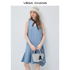 Robe d'été mi-longue décontractée VEGA CHANG <span class=keywords><strong>bleu</strong></span> clair sans manches à col en V et ourlet asymétrique à volants, respirante - Product Image 4