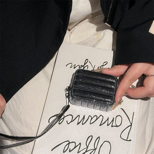 เคส AirPods แบบกลิตเตอร์, PU+TPU ป้องกันรอยขีดข่วนและป้องกันการสูญหายสำหรับทุกรุ่น - Product Image 1