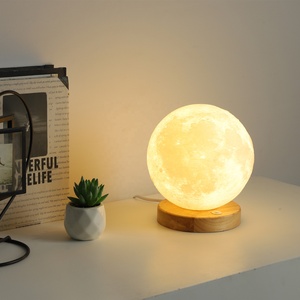 Nouvelle Arrivée Lampe Lunaire Rotative Impression <span class=keywords><strong>3D</strong></span> Lampe Lunaire avec Base en Bois LED Lumière Intelligente Lampe de Table Créative pour la Décoration de la Maison - Product Image 2