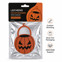Désodorisant de voiture personnalisé en forme de citrouille d'Halloween, carte parfumée suspendue, ornement d'intérieur automobile avec tête de carte et sac OPP