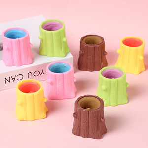 ของเล่นบีบคลายเครียดรูปกระรอกนุ่มนิ่มสำหรับเด็กอายุ 5-7 ปี ขายส่ง - Product Image 2