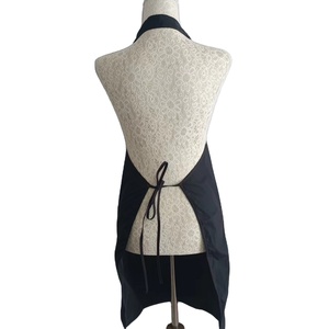 Mantella da Barbiere Vinnie con Logo Personalizzato Stampato <span class=keywords><strong>in</strong></span> Poliestere Impermeabile Antistatico per Barbiere, Caffè, Ristoranti e Parrucchieri - Product Image 3