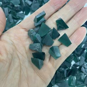 Esmeralda Verde de Zambia Cultivada en Laboratorio para Corte de Gemas - Product Image 2