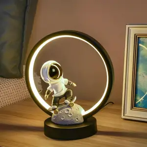 Мини-астронавт настольная лампа для детской спальни