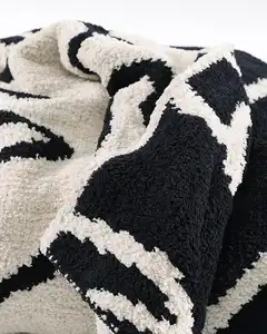 Cobertor Raschel de malha 100% poliéster ondulado de outono quente desenho vintage e padrão sólido com linhas de graffiti
