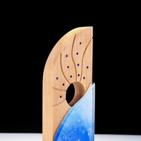 YL-6047 Nuevo Estilo Popular Trofeo de Madera de Haya con Base, Escudo de Premio de Madera con Logotipo Serigrafiado para Regalo de Oficina, Trofeo de Madera y Cristal