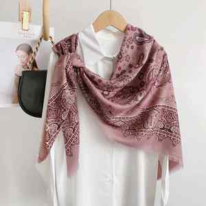 2024 Wholesale New 130x130cm Polyester Cotton <b>Scarf</b> <b>for</b> <b>Women</b> Hijab Muslim Printed Thin Shawl - Product Image 6