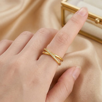 Bagues de couple en acier inoxydable inaltérable, double anneau croisé micro-incrusté de zircon, style luxe léger, pour meilleurs amis