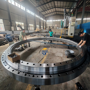 PC200-6 Graafmachine Zwenklager Van Hoge Kwaliteit Oem Fabrikant Snelle Levering Duurzame Draaitafel Lager Voor Komatsu - Product Image 4