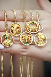 Xinfly Vente en gros de bijoux fins, émeraude naturelle vintage et diamant, design en or jaune 18 carats, pendentif signe du zodiaque - Product Image 5