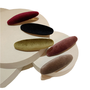Französische Retro High-End Haar klauen Elegante junge Dame gebrochenes Haar Pony <span class=keywords><strong>Clips</strong></span> einfarbig Samt oval Schwamm Brot Haar Krallen - Product Image 1