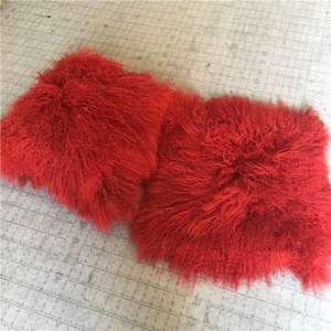 Housse de coussin en fourrure d'agneau bouclée naturelle pour canapé-lit - Product Image 4