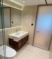 Meuble-lavabo de salle de bain d'hôtel en pierre frittée de luxe moderne avec miroir intelligent, taille et couleur personnalisables, fournisseur d'usine