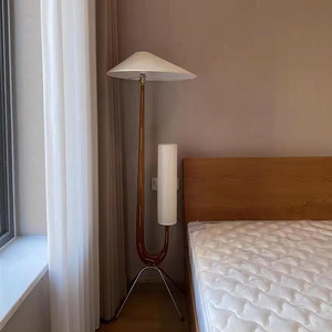 Nordique rétro led lampadaire noyer chambre créative <span class=keywords><strong>girafe</strong></span> atmosphère verticale décoration lampadaire - Product Image 5