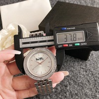 Montre à quartz pour femme avec cadran de 38 mm, boîtier en alliage et affichage à aiguilles, sertie de diamants Moissanite