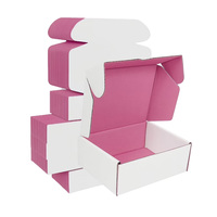 LOW MOQ Corrugado Reciclable Logo Rosa Embalaje de regalo Zapatos Caja de ropa Papel Postal Mailer Cajas de envío para pequeñas empresas