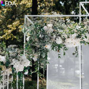 Arche de mariage en métal argenté brillant de luxe LEDA, très vendue, pour événements de mariage - Product Image 4