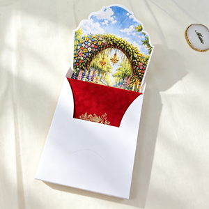 Scatola per Inviti di Nozze in Velluto Rosso, Monogramma Personalizzato in Lamina <span class=keywords><strong>d</strong></span>'Oro, Illustrazione Giardino delle Favole, Busta per Invito Matrimoniale in Acrilico - Product Image 4