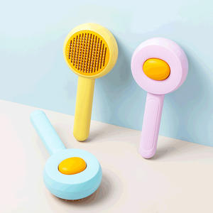 Pettine in Plastica Specifico per Animali Domestici, Strumento Districante e Antipelatura con Pulizia Automatica per Cani e Gatti, Adatto a Tutte le Stagioni - Product Image 3