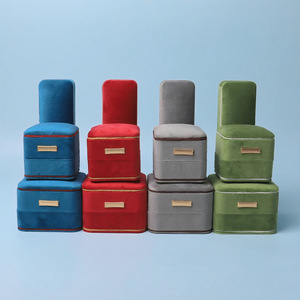 Wholesale Supplier Customized Logo Luxury Jewelry Box Velvet <b>Rings</b> and Necklaces Box <b>Plain</b> Pattern Square Velvet Jewelry Box - Product Image 1