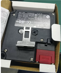 Interruptor de seguridad para puerta de máquina herramienta FANUC D4NL-1DFA-BS-F, tipo enchufable, con bloqueo de seguridad D4NL-1DFA-BS-F - Product Image 4