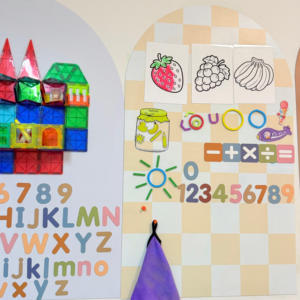 Vente flash : <span class=keywords><strong>Tableau</strong></span> magnétique mural amovible pour enfants, taille et forme personnalisables, design personnalisé, idéal pour la salle de jeux - Product Image 3
