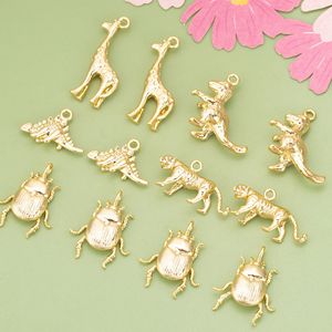 18K chapado en oro auténtico lindo Animal bosque dinosaurio <span class=keywords><strong>jirafa</strong></span> <span class=keywords><strong>escarabajo</strong></span> colgante para Diy pendientes collar Accesorios - Product Image 1
