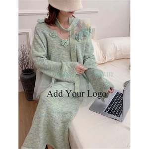 2024 automne nouveau doux tridimensionnel fleur épissage <span class=keywords><strong>maille</strong></span> <span class=keywords><strong>pull</strong></span> à capuche tricoté demi <span class=keywords><strong>jupe</strong></span> deux pièces <span class=keywords><strong>ensemble</strong></span> pour les femmes - Product Image 3