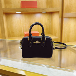 Sac à main pour femmes de style Boston, modèle 2025. Designs de créateurs de marques. Convient à un usage quotidien.730 - Product Image 1